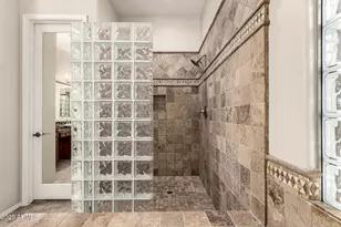 2804 W Ashurst Dr, Phoenix, AZ 85045 - Photo 35