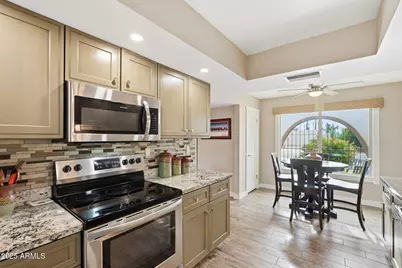 11022 W Crestbrook Drive, Sun City, AZ 85351 - Photo 19