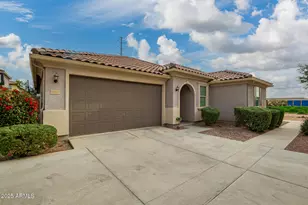 6837 E Peralta Cir, Mesa, AZ 85212 - Photo 3