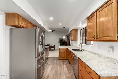 13718 W Gable Hill Drive, Sun City West, AZ 85375 - Photo 7