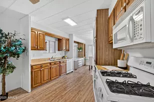 5807 E Leonora St, Mesa, AZ 85215 - Photo 15