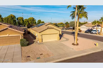 15330 W Caribbean Lane, Surprise, AZ 85379 - Photo 27