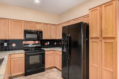 15330 W Caribbean Lane, Surprise, AZ 85379 - Photo 9