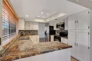 5127 W Shangri La Rd, Glendale, AZ 85304 - Photo 21