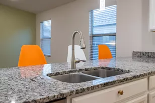 6230 S 34th Dr, Phoenix, AZ 85041 - Photo 13