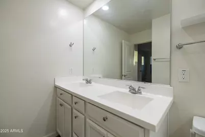 6230 S 34th Drive, Phoenix, AZ 85041 - Photo 23