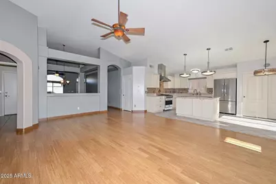 1017 E Montoya Lane, Phoenix, AZ 85024 - Photo 11