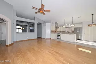 1017 E Montoya Ln, Phoenix, AZ 85024 - Photo 11