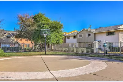 8520 E Montebello Avenue, Scottsdale, AZ 85250 - Photo 33