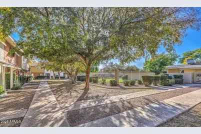 8520 E Montebello Avenue, Scottsdale, AZ 85250 - Photo 31