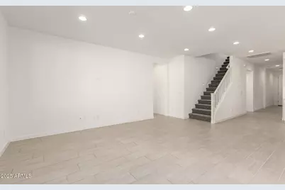 16952 W Desert Lane, Goodyear, AZ 85338 - Photo 5