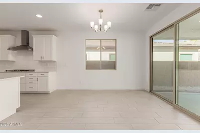 16952 W Desert Lane, Goodyear, AZ 85338 - Photo 9