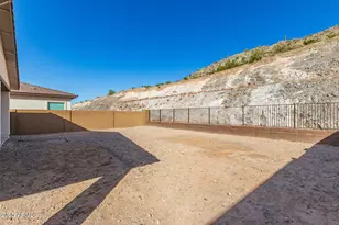 16952 W Desert Ln, Goodyear, AZ 85338 - Photo 39