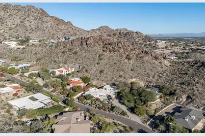 3500 E Lincoln Drive #17, Phoenix, AZ 85018 - Photo 3