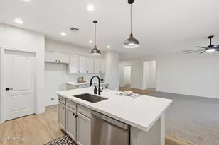 33015 N Slate Creek Dr, San Tan Valley, AZ 85143 - Photo 9