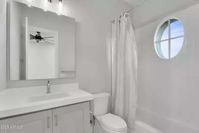 3918 E Crittenden Lane, Phoenix, AZ 85018 - Photo 37