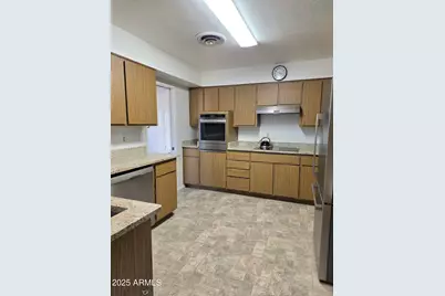 9346 W Madero Drive, Arizona City, AZ 85123 - Photo 11