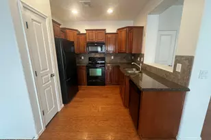 637 S Buena Vista Ave, Gilbert, AZ 85296 - Photo 3