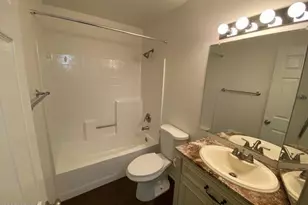 1017 E Maryland Ave, Phoenix, AZ 85014 - Photo 11