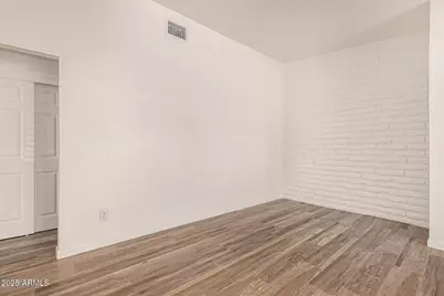 5926 W Rose Lane #Apt A, Glendale, AZ 85301 - Photo 9