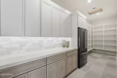 9864 W Black Hill Road, Peoria, AZ 85383 - Photo 17