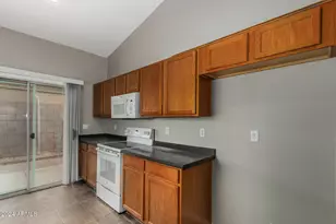 11338 W Austin Thomas Dr, Surprise, AZ 85378 - Photo 13