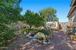 22721 W Mark Ln, Wittmann, AZ 85361 - Photo 5