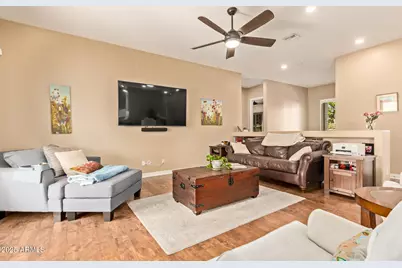 4217 E Edgemont Avenue, Phoenix, AZ 85008 - Photo 5