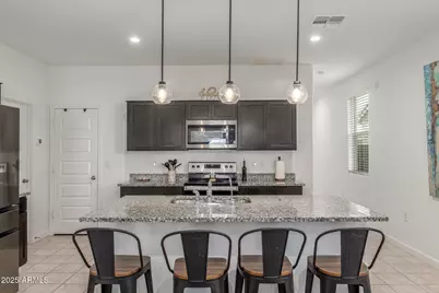 2102 W Sable Avenue, Apache Junction, AZ 85120 - Photo 5