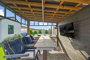 928 E Berridge Ln, Phoenix, AZ 85014 - Photo 61