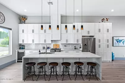 928 E Berridge Lane, Phoenix, AZ 85014 - Photo 13