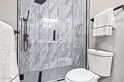 928 E Berridge Lane, Phoenix, AZ 85014 - Photo 27