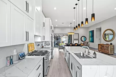 928 E Berridge Lane, Phoenix, AZ 85014 - Photo 15