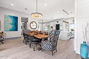 928 E Berridge Ln, Phoenix, AZ 85014 - Photo 17