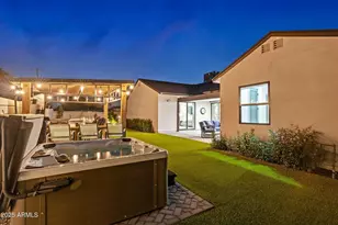 928 E Berridge Ln, Phoenix, AZ 85014 - Photo 5