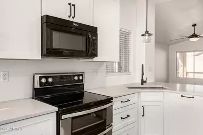 8006 W Salter Drive, Peoria, AZ 85382 - Photo 17