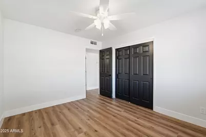 10537 W La Jolla Drive, Sun City, AZ 85351 - Photo 23