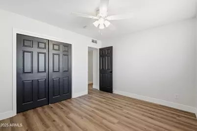 10537 W La Jolla Drive, Sun City, AZ 85351 - Photo 21