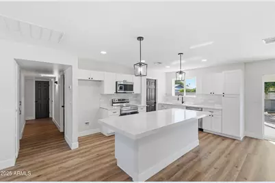 10537 W La Jolla Drive, Sun City, AZ 85351 - Photo 1