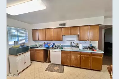 11102 W Southern Avenue, Tolleson, AZ 85353 - Photo 13