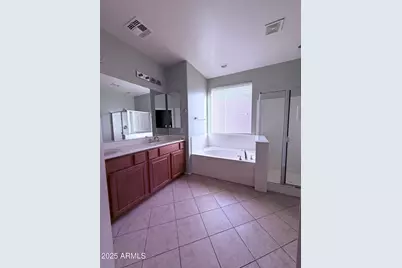 22043 W Shadow Drive, Buckeye, AZ 85326 - Photo 9