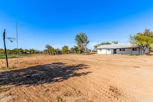 13637 S Watermann Ln, Buckeye, AZ 85326 - Photo 33