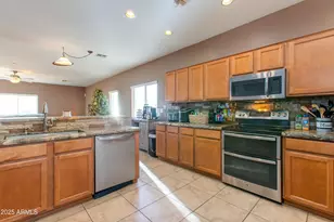 3751 W Whitman Dr, Anthem, AZ 85086 - Photo 9