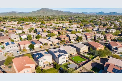 3751 W Whitman Drive, Anthem, AZ 85086 - Photo 47