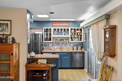 10410 W Campana Drive, Sun City, AZ 85351 - Photo 13