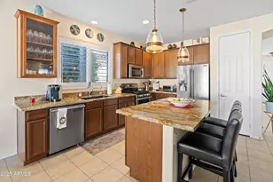 9840 W Echo Ln, Peoria, AZ 85345 - Photo 13