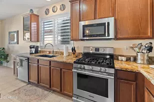 9840 W Echo Ln, Peoria, AZ 85345 - Photo 15