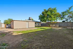 117 W Roeser Rd, Phoenix, AZ 85041 - Photo 33