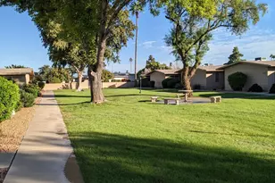 10585 W Palmeras Dr, Sun City, AZ 85373 - Photo 43