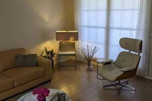 10585 W Palmeras Dr, Sun City, AZ 85373 - Photo 11